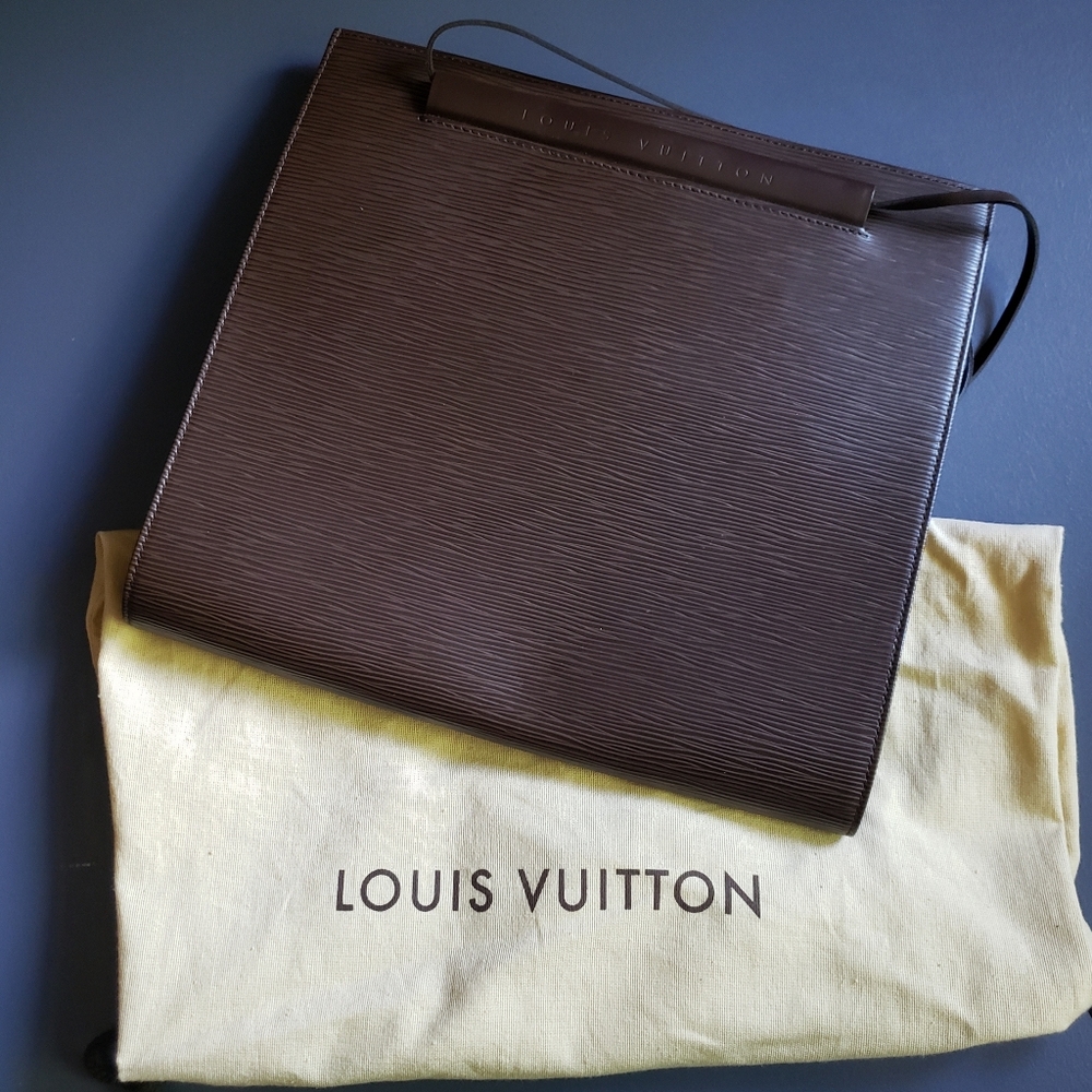 LV Epi Leather St Tropez Purse